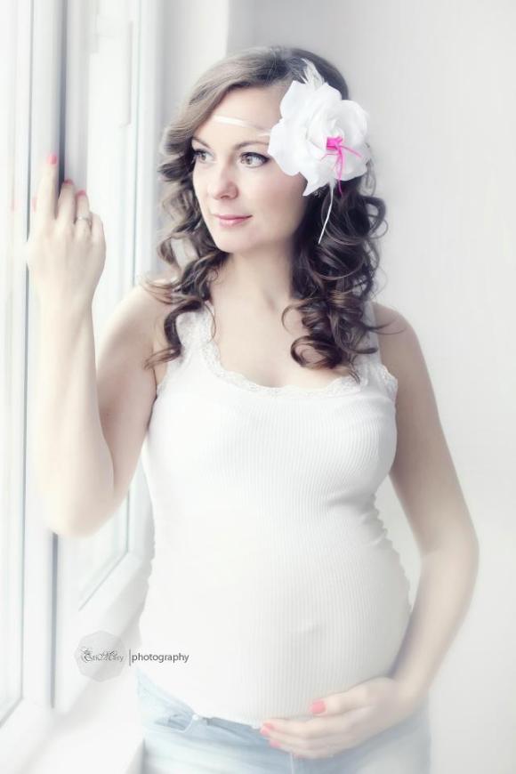 555326_589644561063842_95739078_n